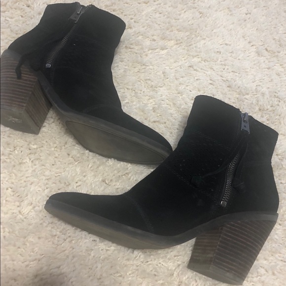 Booties - Picture 4 of 5